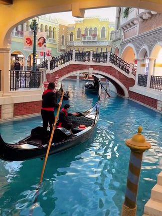 简单手法做威尼斯人水上乐园图片（威尼斯怎样在水上建房子）